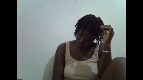 Snapshot of darling_ella chatting on March 28, 5:12 pm darling_ella online show from March 28, 5:12 pm