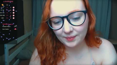 Snapshot of darling_eva chatting on October 25, 1:24 am Eve online show from October 25, 1:24 am