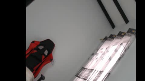 Snapshot of darlingbigcoc_23 chatting on February 24, 3:32 pm darling online show from February 24, 3:32 pm