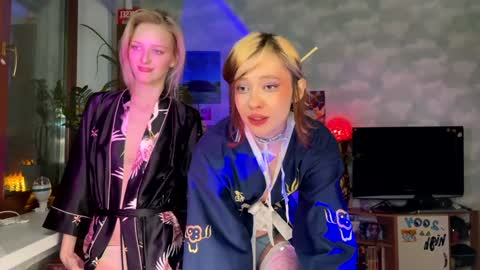 Snapshot of darlingdarinka chatting on January 27, 4:54 pm D online show from January 27, 4:54 pm