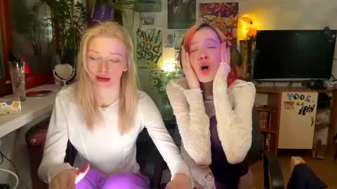 Snapshot of darlingdarinka chatting on February 11, 8:20 pm D online show from February 11, 8:20 pm