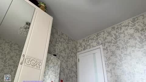 Snapshot of darlingdarinka chatting on October 18, 8:59 am D online show from October 18, 8:59 am