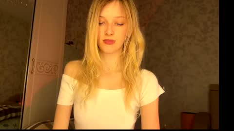 Snapshot of darlingdarinka chatting on October 23, 3:11 pm D online show from October 23, 3:11 pm