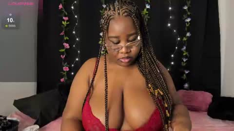 Snapshot of darnellqueen chatting on July 30, 2:43 am Darnell Queen online show from July 30, 2:43 am