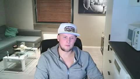 Dario online show from November 12, 5:57 pm