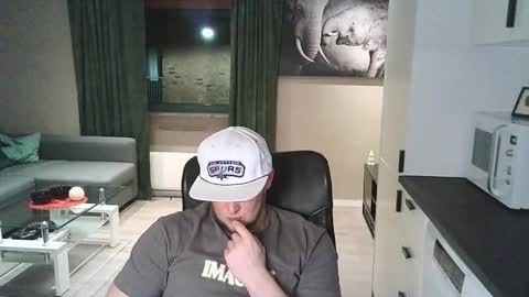 Dario online show from February 3, 5:18 pm