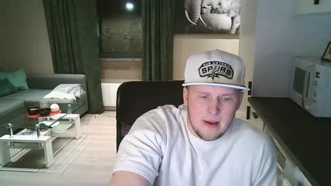 Dario online show from February 10, 5:28 pm