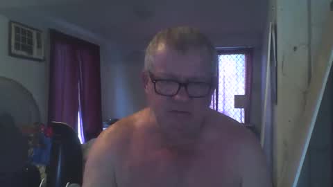 Snapshot of darwincock chatting on December 25, 10:59 pm darwincock online show from December 25, 10:59 pm