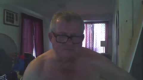 Snapshot of darwincock chatting on December 29, 1:24 am darwincock online show from December 29, 1:24 am