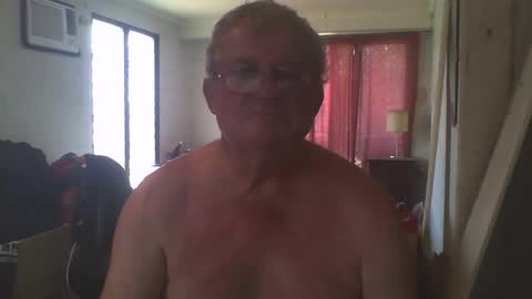 Snapshot of darwincock chatting on November 1, 4:03 am darwincock online show from November 1, 4:03 am