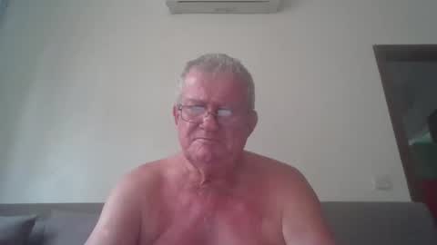 Snapshot of darwincock chatting on March 26, 2:06 am darwincock online show from March 26, 2:06 am