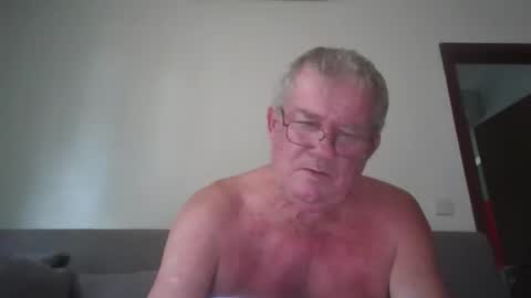 darwincock online show from April 21, 1:53 am