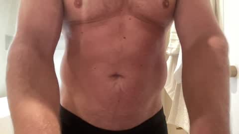 Snapshot of darwins_dessert chatting on June 26, 5:28 pm darwins_dessert online show from June 26, 5:28 pm