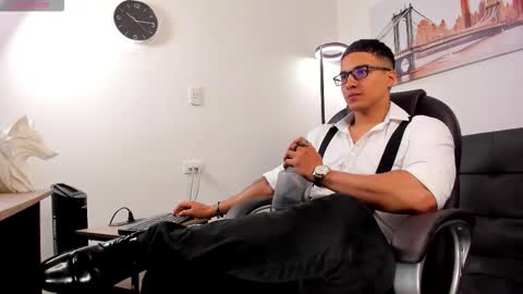 Dash online show from November 6, 11:44 am