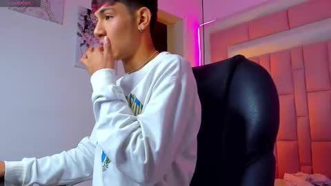 angel online show from December 17, 4:07 am