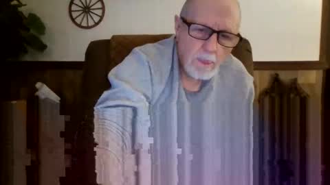 Snapshot of dave571960 chatting on October 12, 10:36 am dave571960 online show from October 12, 10:36 am