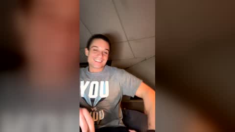 Snapshot of dave875126 chatting on February 6, 2:16 am dave875126 online show from February 6, 2:16 am