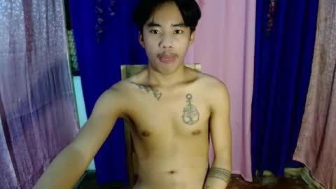 Snapshot of dave_boyyy chatting on October 9, 10:35 am dave_boyyy online show from October 9, 10:35 am