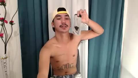 Snapshot of dave_cummers chatting on January 18, 11:41 pm DAVE online show from January 18, 11:41 pm