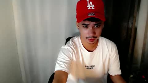 Snapshot of dave_cummers chatting on February 4, 2:23 pm DAVE online show from February 4, 2:23 pm