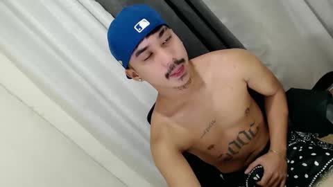 Snapshot of dave_cummers chatting on February 18, 12:17 am DAVE online show from February 18, 12:17 am