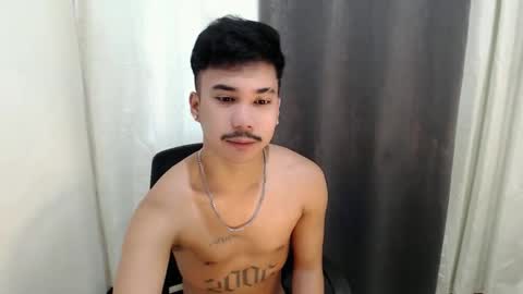 Snapshot of dave_cummers chatting on March 2, 12:02 am DAVE online show from March 2, 12:02 am