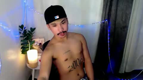 Snapshot of dave_cummers chatting on April 30, 12:39 am DAVE online show from April 30, 12:39 am