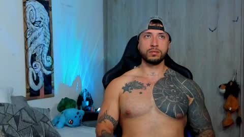 DAVE MAX online show from January 19, 6:32 pm