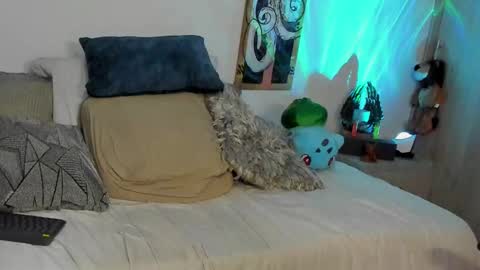 DAVE MAX online show from February 16, 8:44 pm