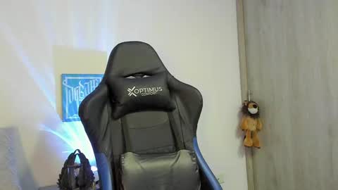 DAVE MAX online show from October 7, 3:31 pm