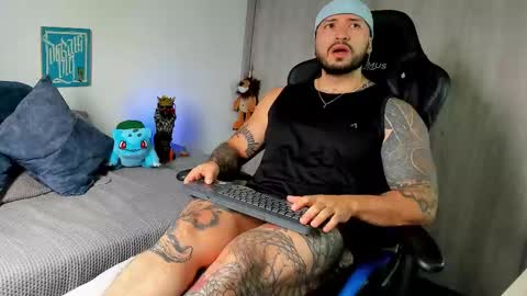 DAVE MAX online show from November 16, 2:44 pm