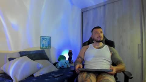Snapshot of dave_max93 chatting on March 6, 3:08 pm DAVE MAX online show from March 6, 3:08 pm