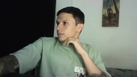 Snapshot of davebroww chatting on February 25, 7:36 pm Dave Brown online show from February 25, 7:36 pm