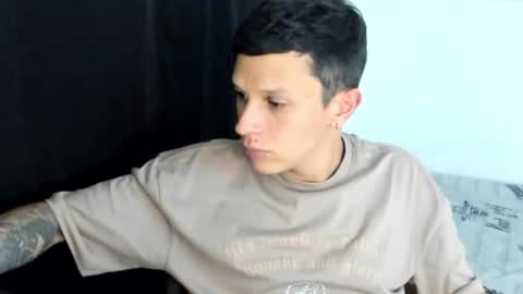 Snapshot of davebroww chatting on March 7, 12:58 am Dave Brown online show from March 7, 12:58 am