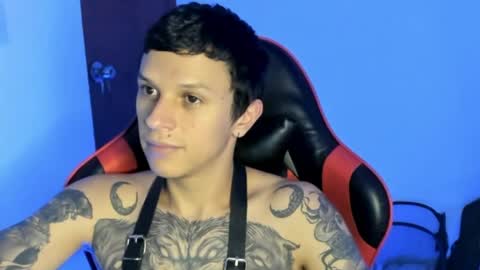 Snapshot of davebroww chatting on April 3, 5:55 pm Dave Brown online show from April 3, 5:55 pm