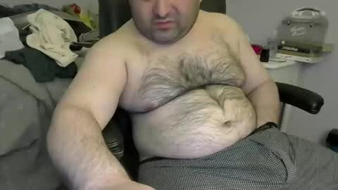 daveishorny1988 online show from December 16, 1:32 am