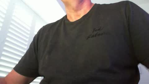 davesu12345 online show from October 6, 6:33 am