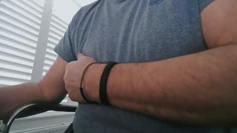 davesu12345 online show from March 19, 7:23 am