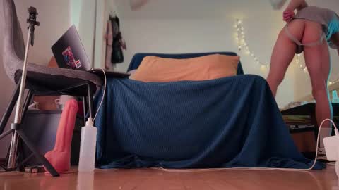 Davey online show from November 29, 5:05 pm