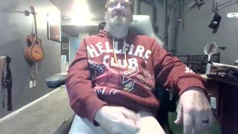 Snapshot of david1020060 chatting on December 17, 4:46 pm david1020060 online show from December 17, 4:46 pm