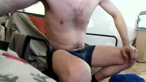 david1982yesyes online show from April 19, 8:13 am