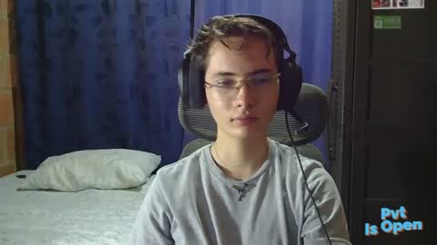 ProgrammerBoy online show from June 29, 7:14 pm