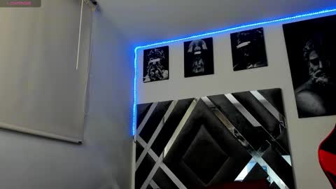 Twitter davidsanctum online show from March 6, 12:10 am