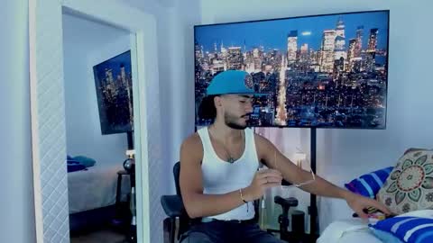 Hey im David that loves to explore and speak their fantasies. Very open talktative and nice. Feel free to chat with me online show from March 9, 2:26 am