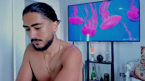 Hey im David that loves to explore and speak their fantasies. Very open talktative and nice. Feel free to chat with me online show from May 7, 12:21 pm