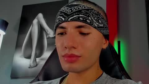 David Jons online show from November 13, 1:59 am