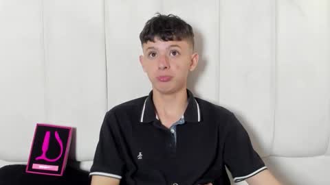 Roy online show from February 26, 1:32 pm