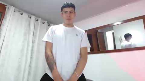 Snapshot of david_savage_ chatting on February 23, 11:35 pm david online show from February 23, 11:35 pm
