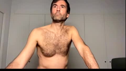 Snapshot of david_spanish chatting on January 31, 12:17 am David Cock online show from January 31, 12:17 am