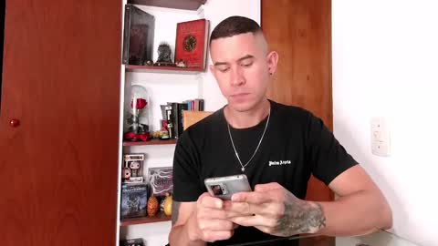 Snapshot of david_stark_1 chatting on February 28, 10:28 pm -- David Stark -- online show from February 28, 10:28 pm